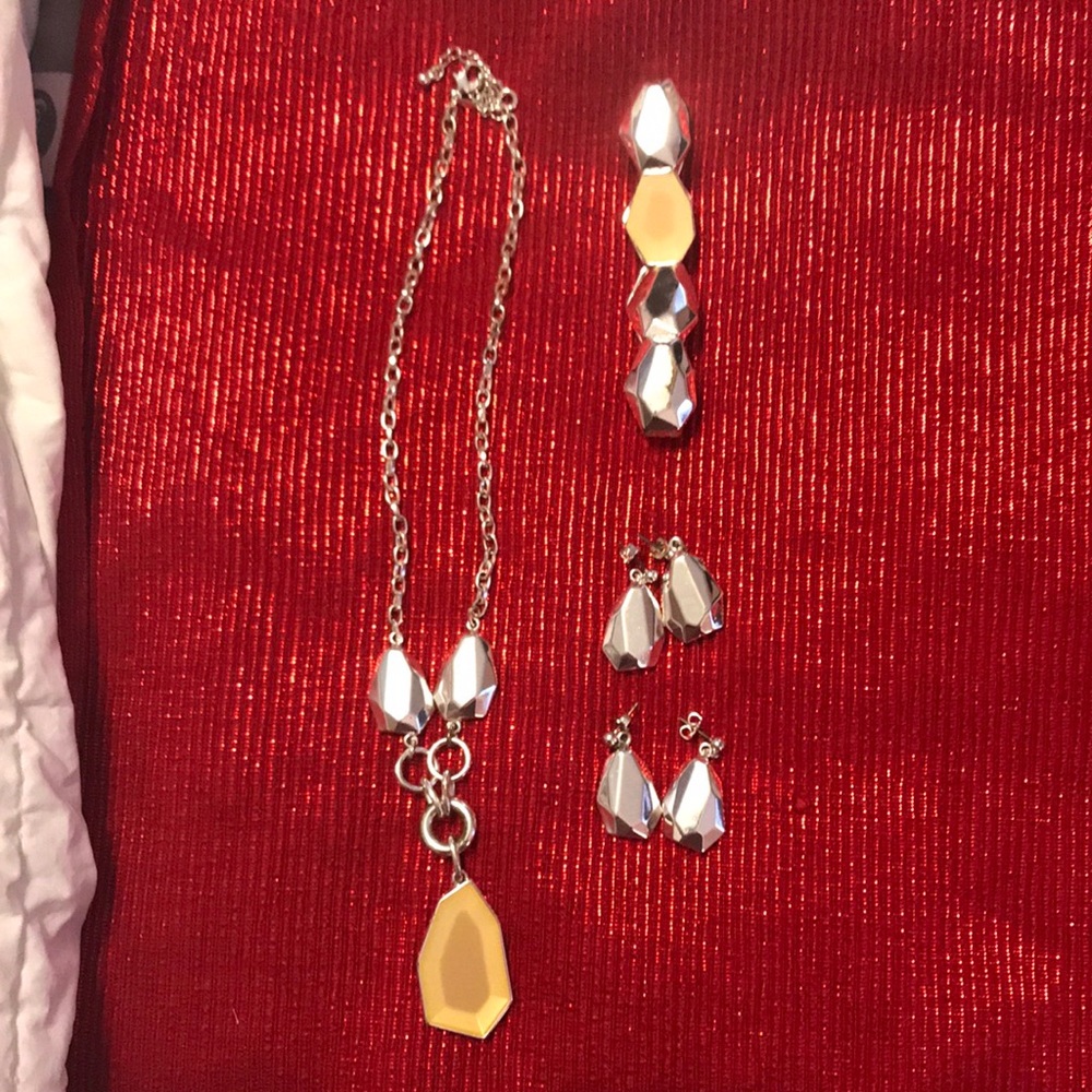 Avon necklace